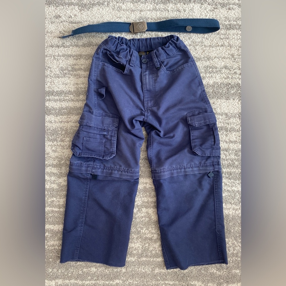 Cub Scouts of America Navy Cargo convertible pants and belt